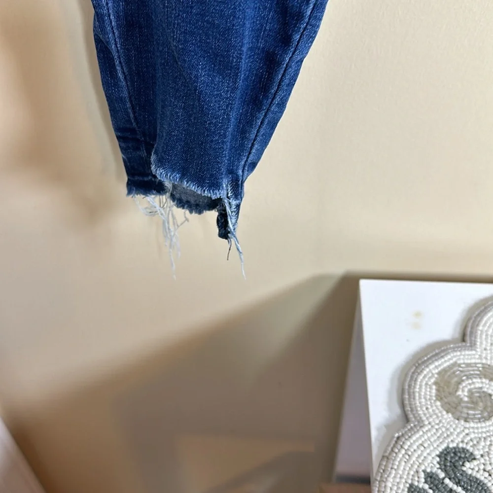 Sold - Picture 4 of 8